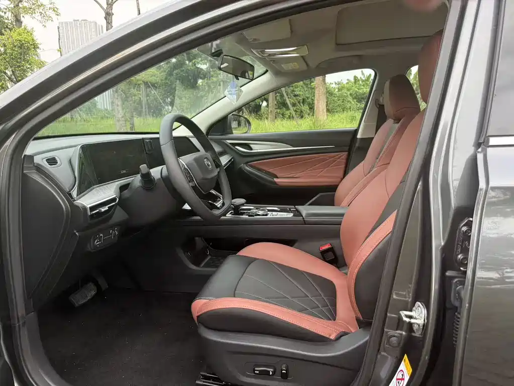 Changan Eado — миниатюра 6