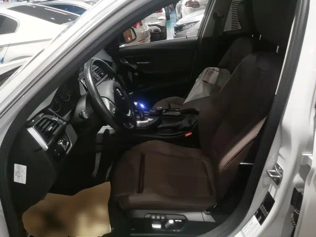 BMW 3 Series — миниатюра 15
