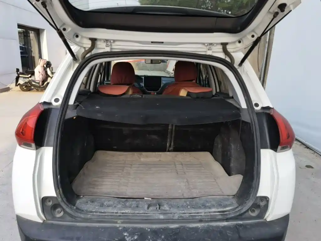 Peugeot 2008 — миниатюра 19
