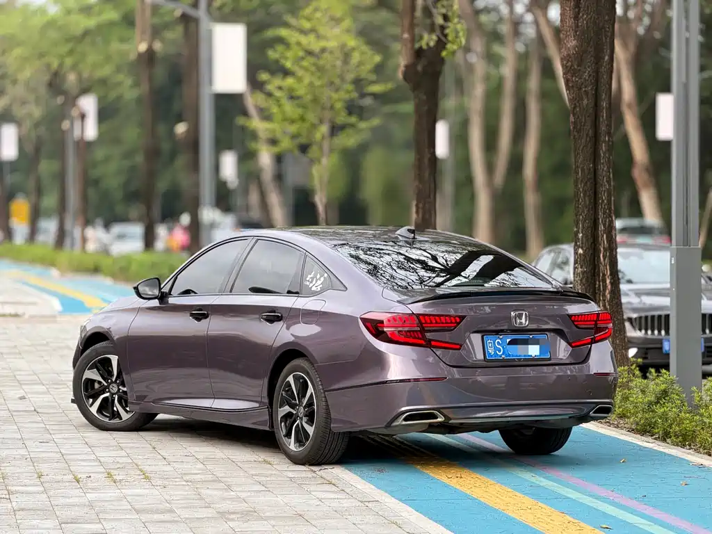 Honda Accord - фото 3