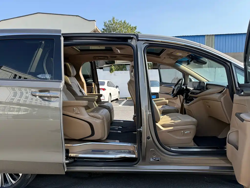 Buick GL8 2020 ES 653T Luxury