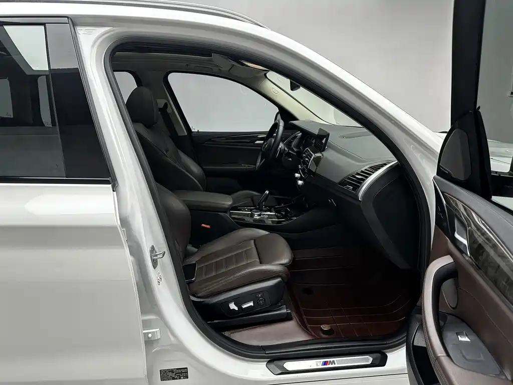 BMW X3 — миниатюра 15