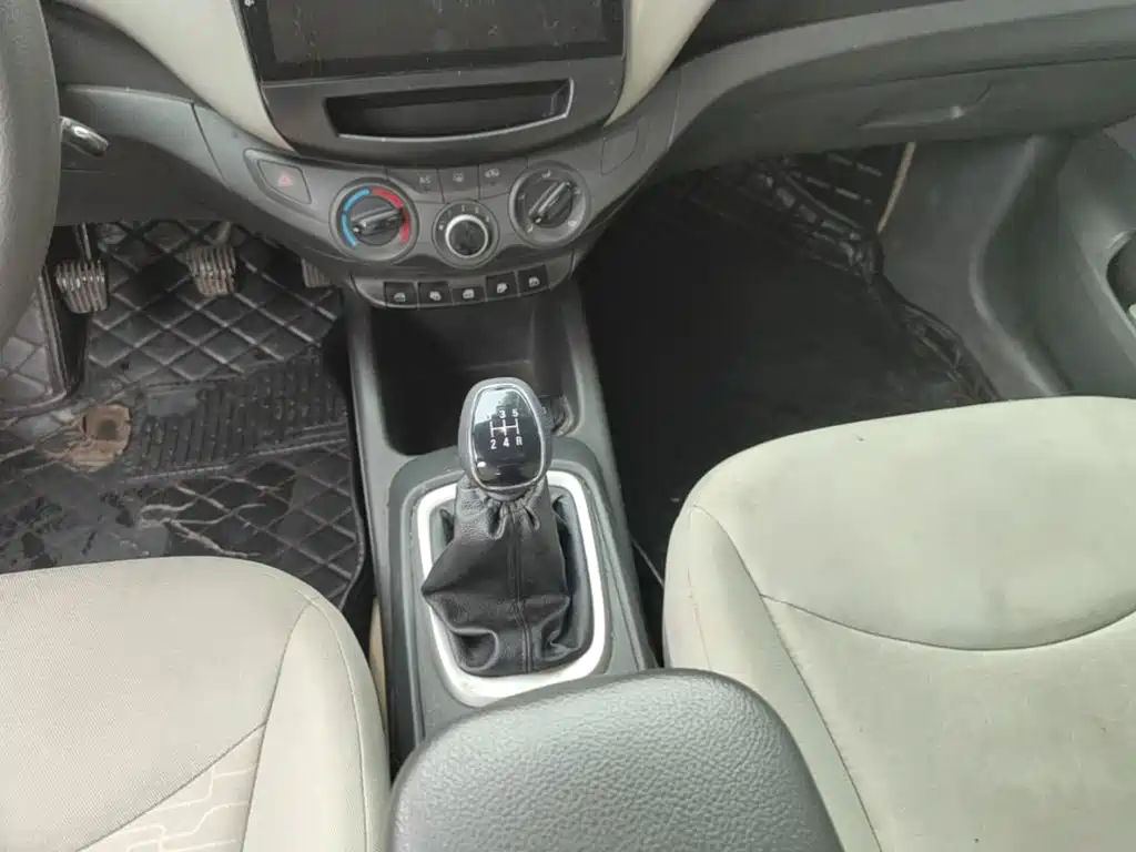Chevrolet Sail — миниатюра 14