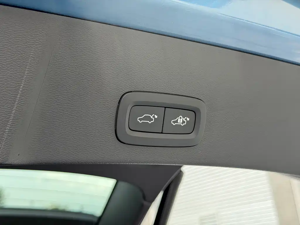 Volvo XC40 — миниатюра 34