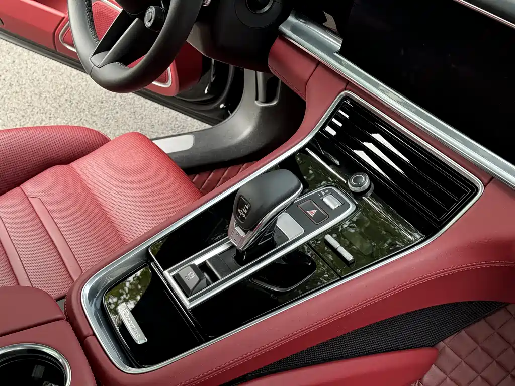 Porsche Panamera 2013 Panamera Platinum Edition 3.6L