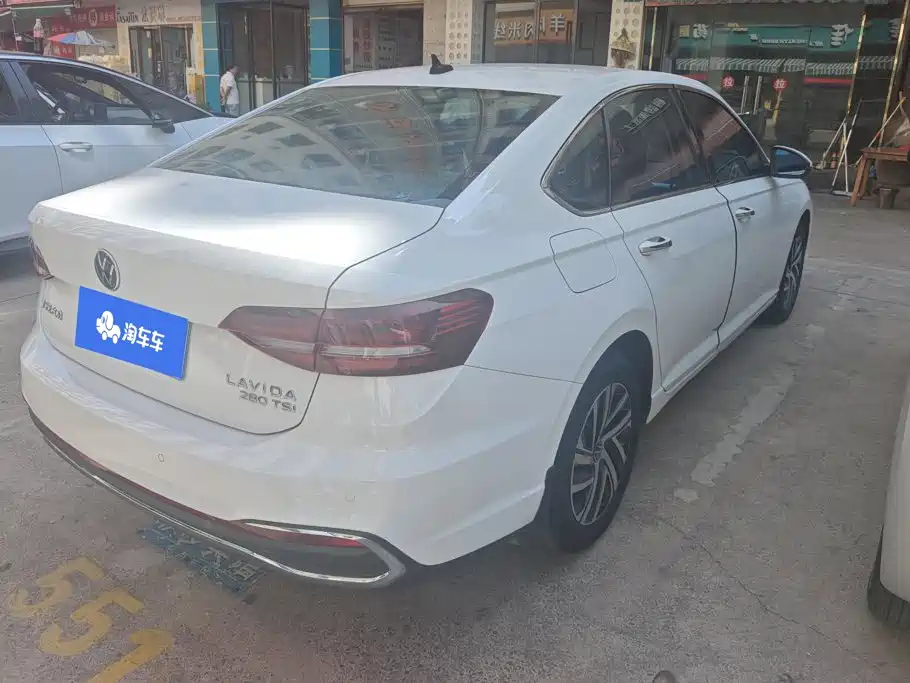Volkswagen Lavida — миниатюра 3