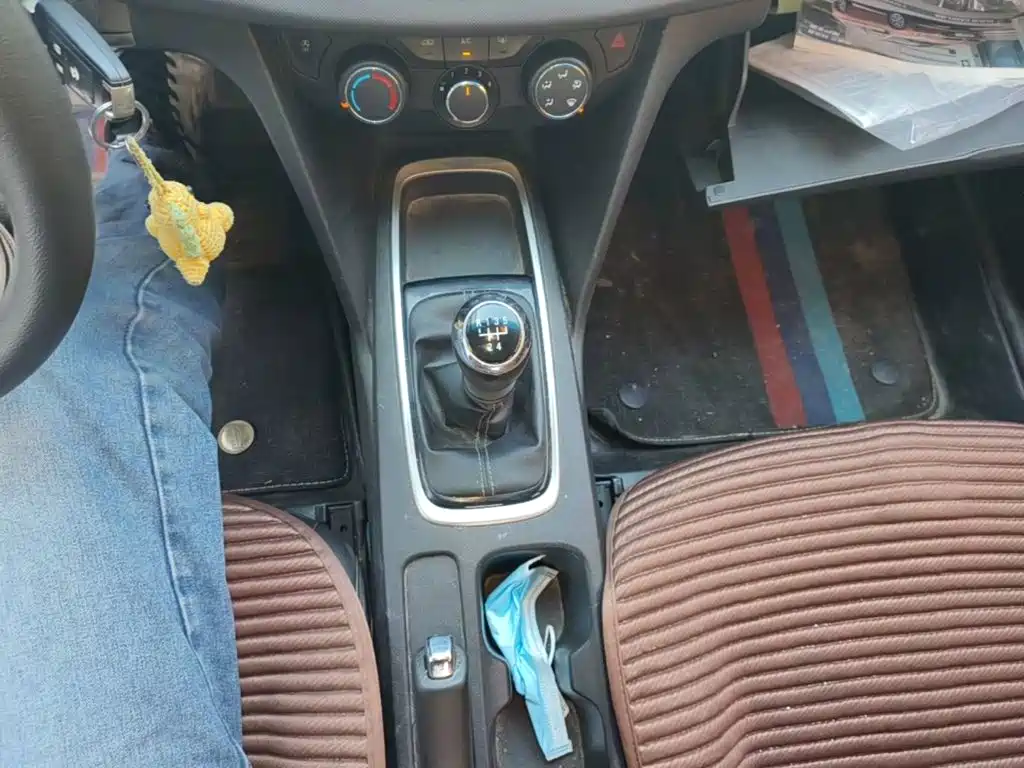 Chevrolet Cavalier — миниатюра 14
