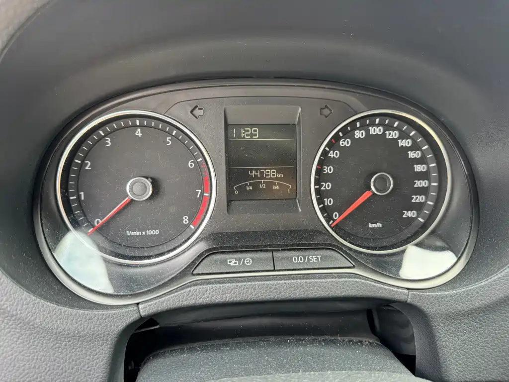 Volkswagen Polo — миниатюра 6