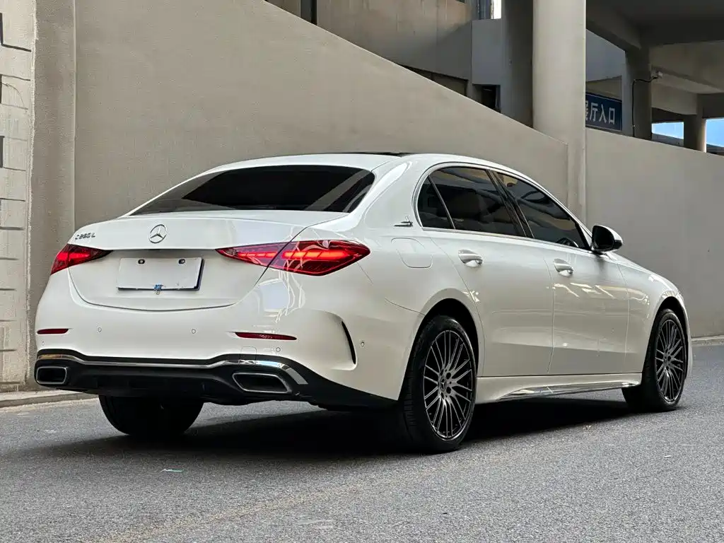 Mercedes-Benz C-Class — миниатюра 5