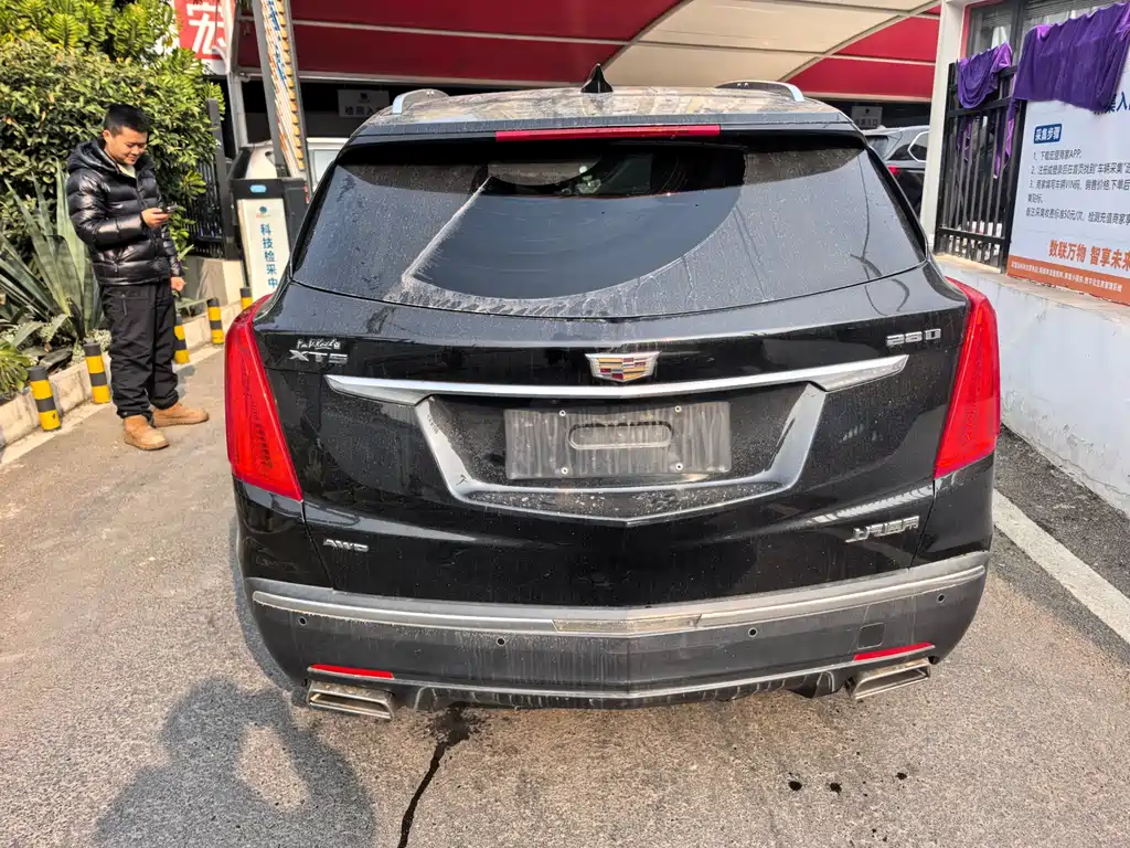 CADILLAC XT5