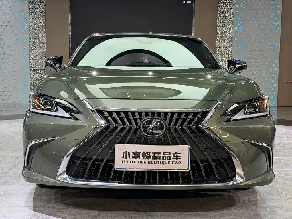 Lexus ES — миниатюра 2