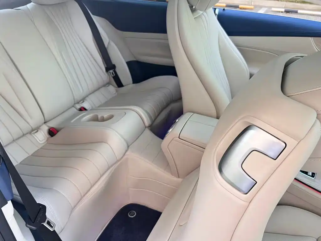 Mercedes-Benz E-Class (Import) — миниатюра 24