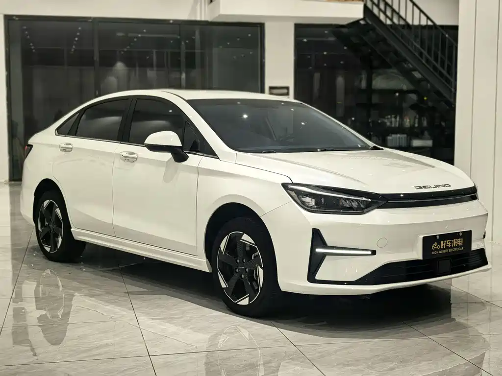BAIC BEIJING EU5 PLUS