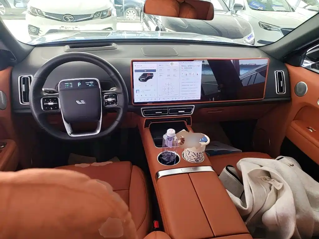 Li Auto Li L8 — миниатюра 10
