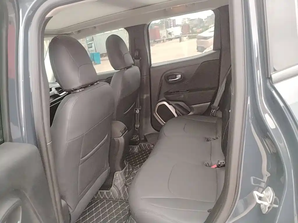 Jeep Renegade — миниатюра 17