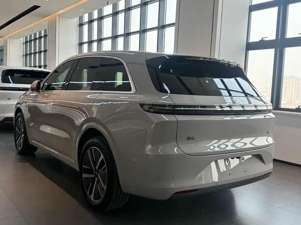 Li Auto IDEAL L6