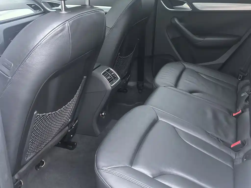 Audi Q3 — миниатюра 8