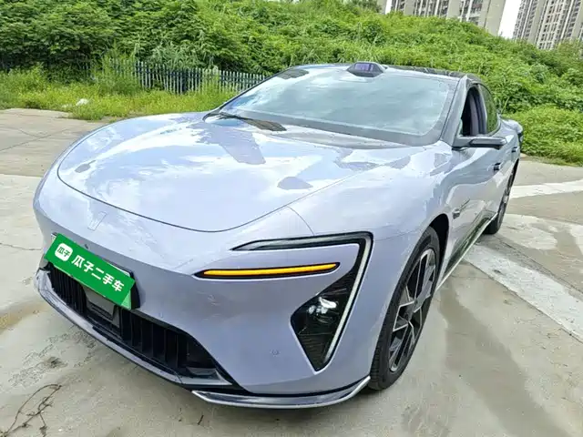 2025 Avatr 06