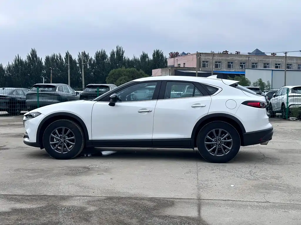 Mazda CX-4 2021 2.0L AT