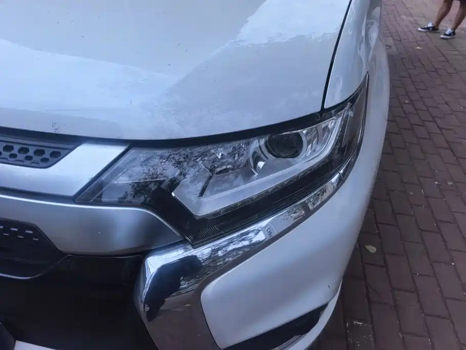 Mitsubishi Outlander — миниатюра 5