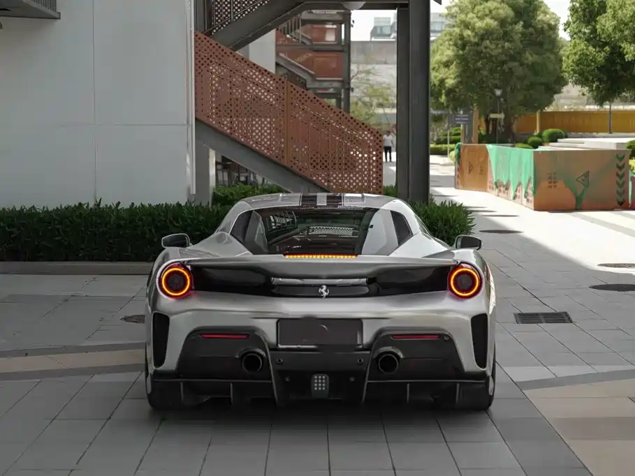 Ferrari 488 — миниатюра 5
