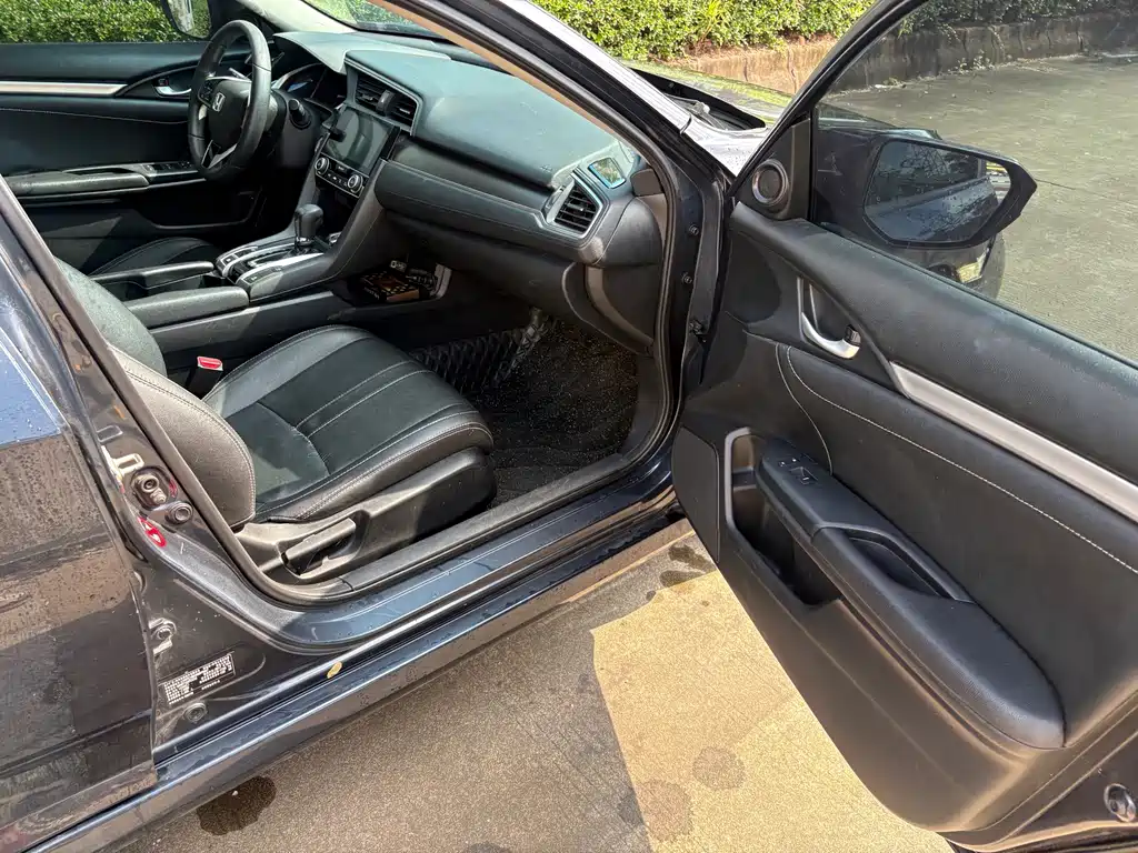 Honda Civic — миниатюра 11