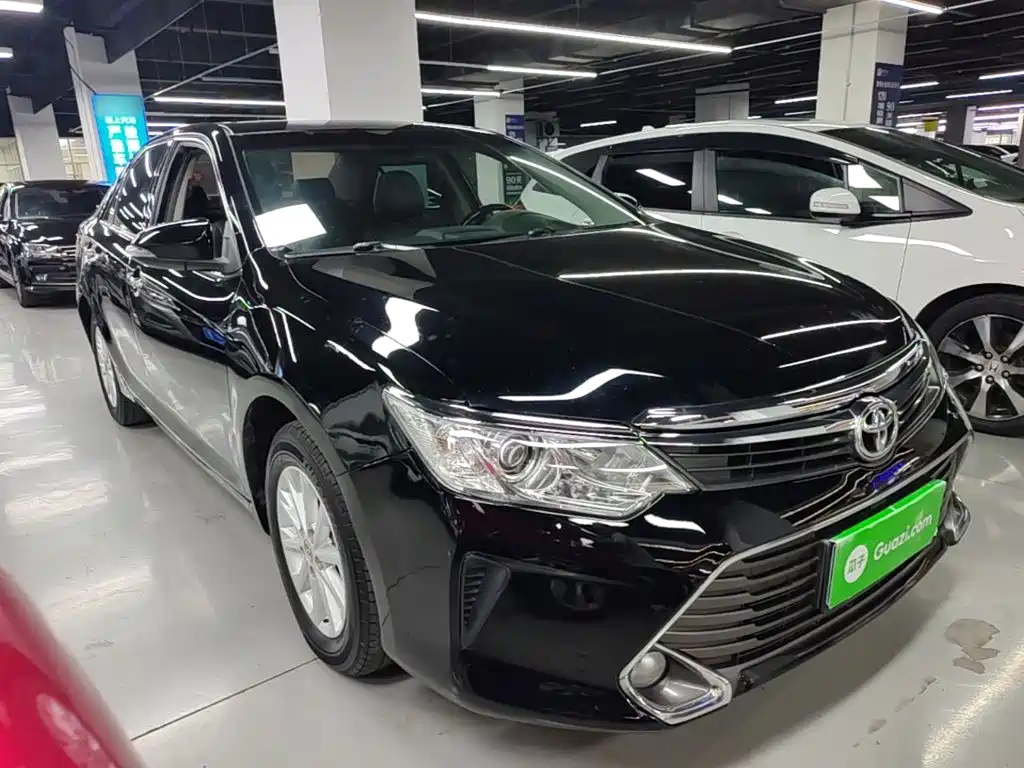 Toyota Camry — миниатюра 4