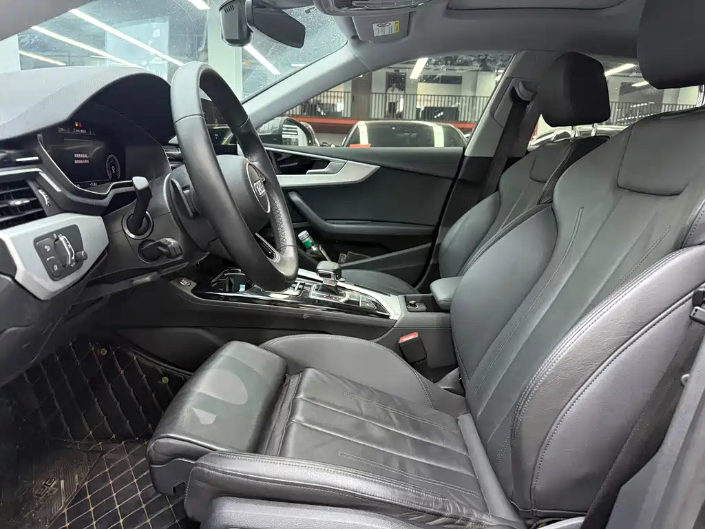 Audi A5 (Import) — миниатюра 8