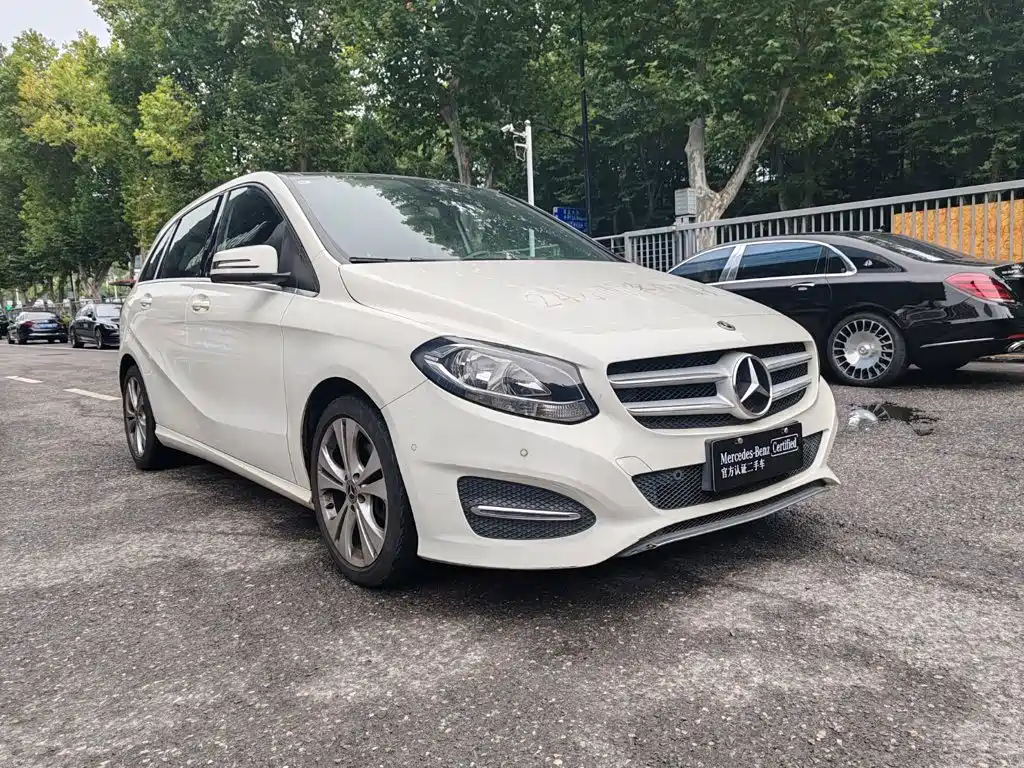 Mercedes-Benz B-Class — миниатюра 2