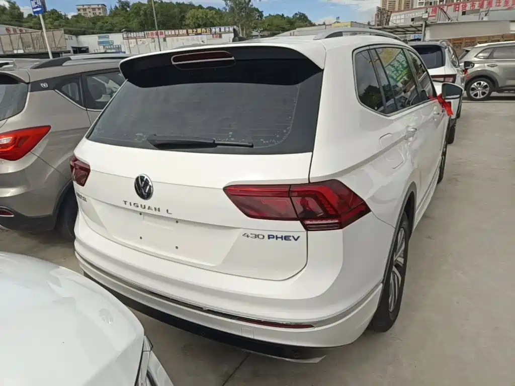 Volkswagen Tiguan L PHEV — миниатюра 6