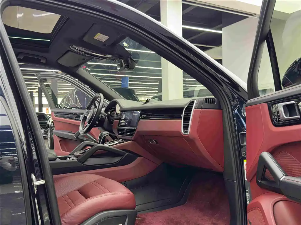 Porsche Cayenne Hybrid — миниатюра 10