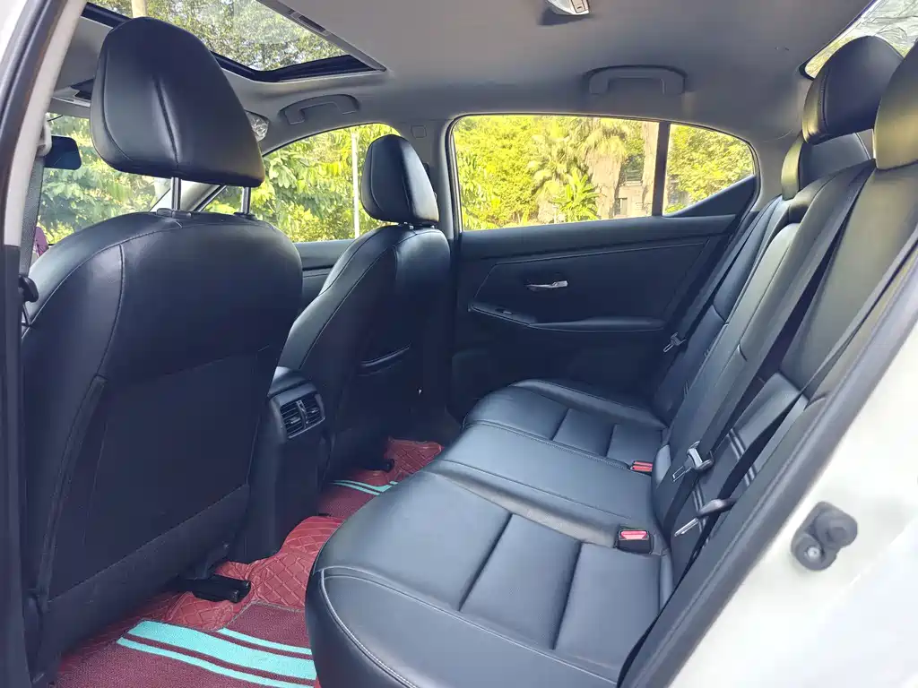 Nissan Sylphy — миниатюра 9