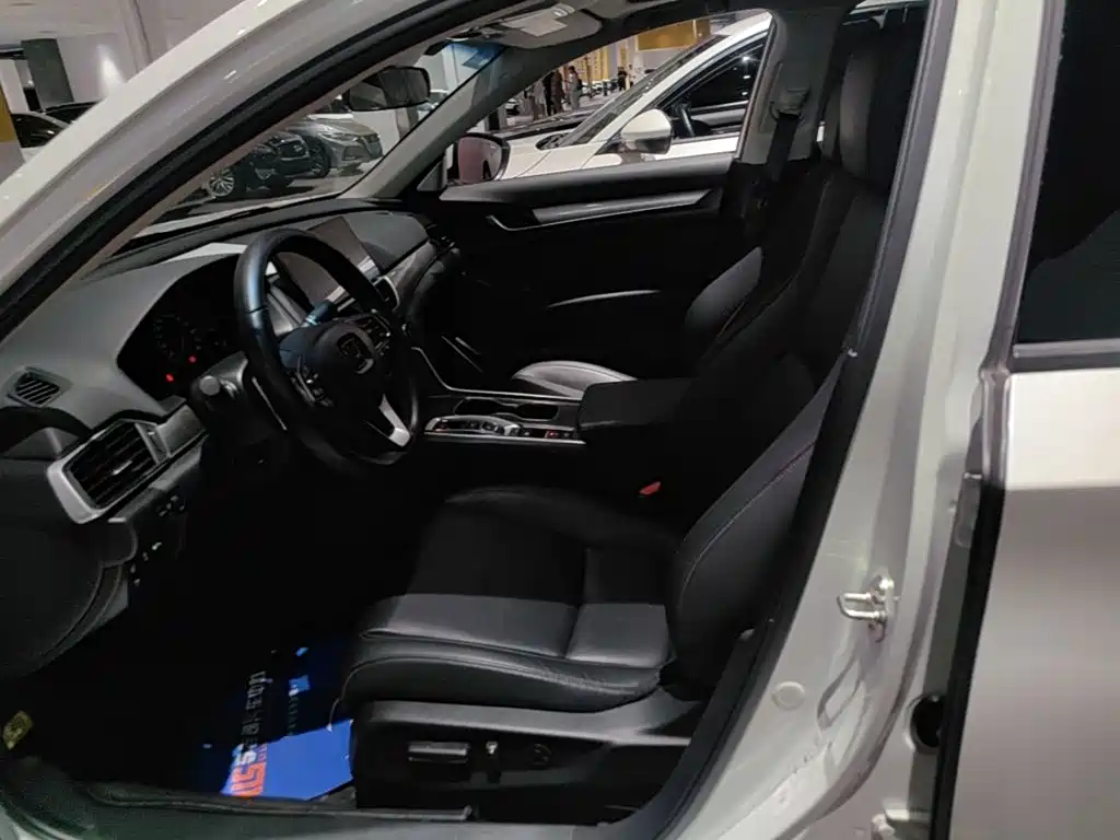 Honda Accord — миниатюра 15