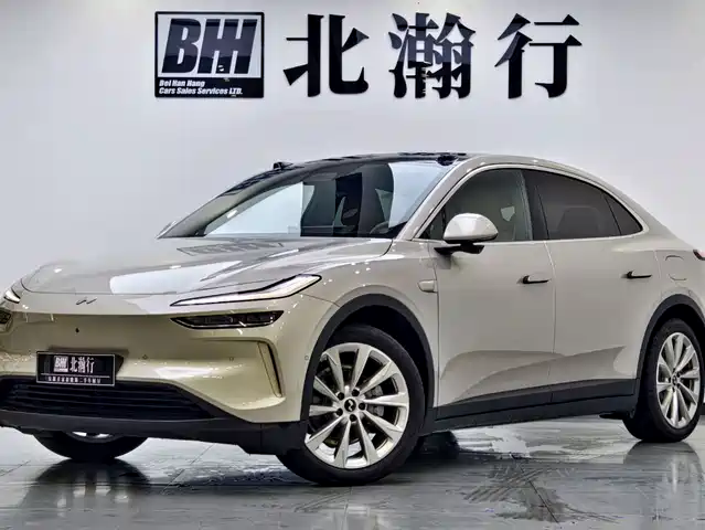 2025 Nio L60