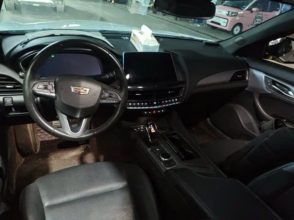 Cadillac CT5 — миниатюра 3