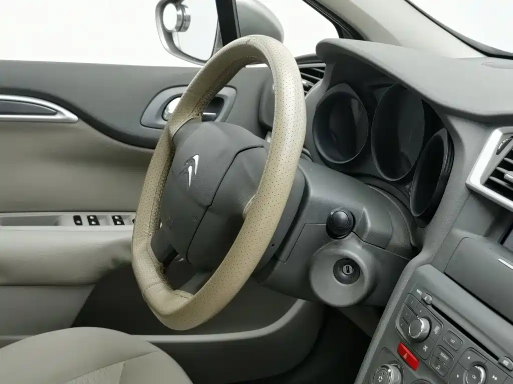 Citroen C4L — миниатюра 22