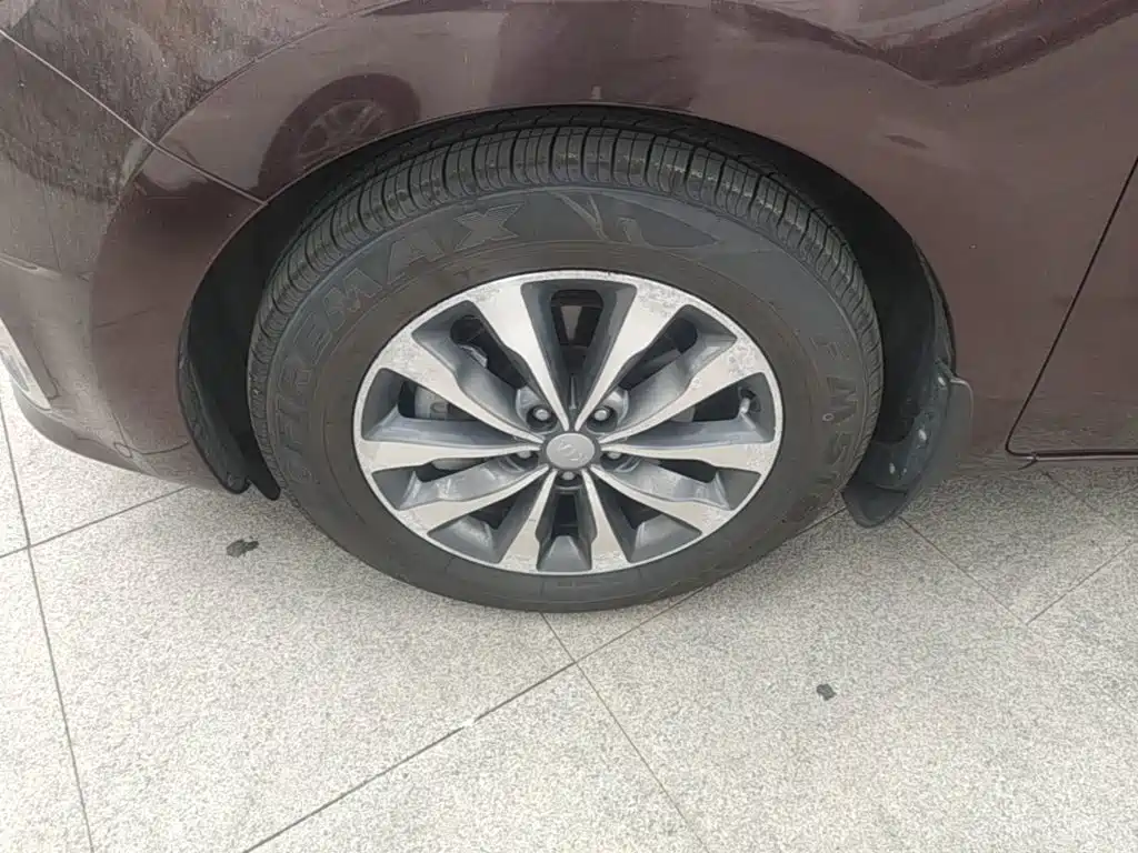 Kia Carnival — миниатюра 23