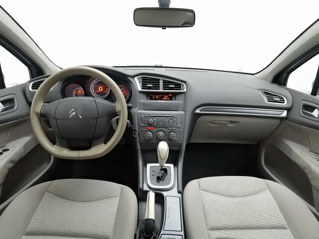Citroen C4L — миниатюра 5