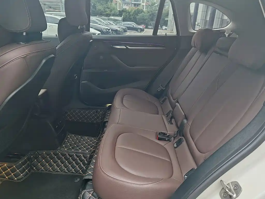 BMW X1 — миниатюра 15