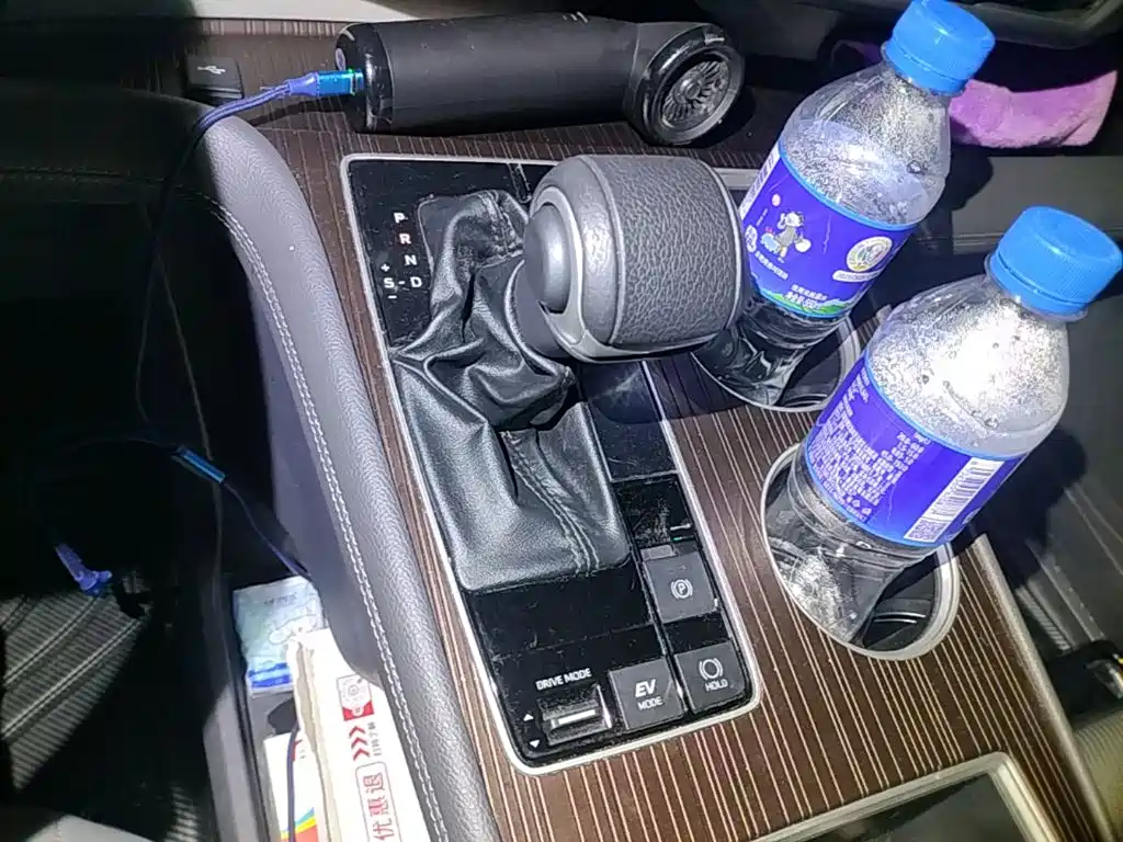 Toyota Granvia — миниатюра 19