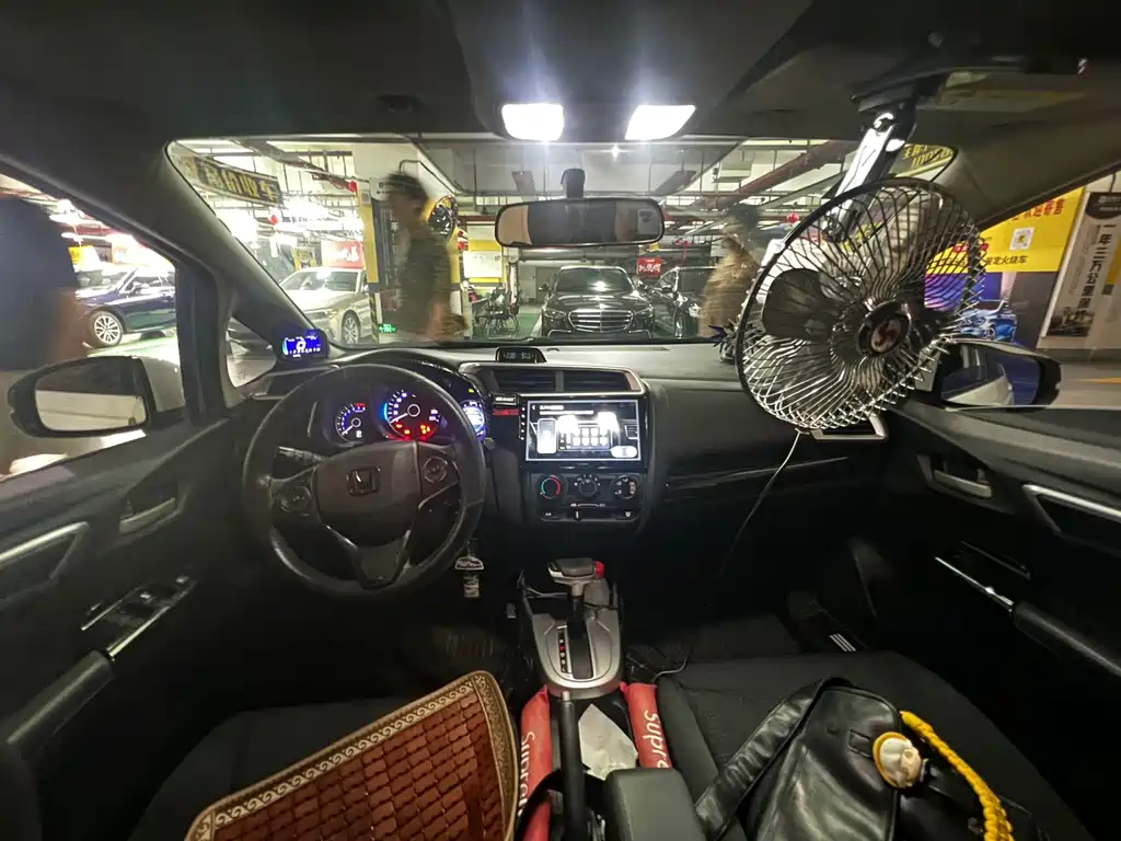 Honda Fit — миниатюра 6