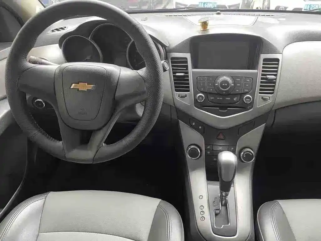Chevrolet Cruze — миниатюра 9