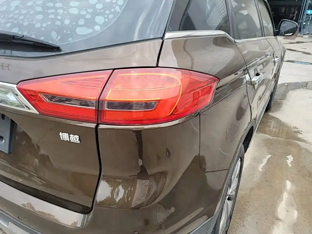 Geely Boyue — миниатюра 8