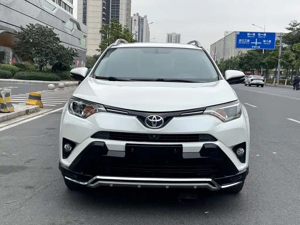 TOYOTA RAV4 RONGFANG