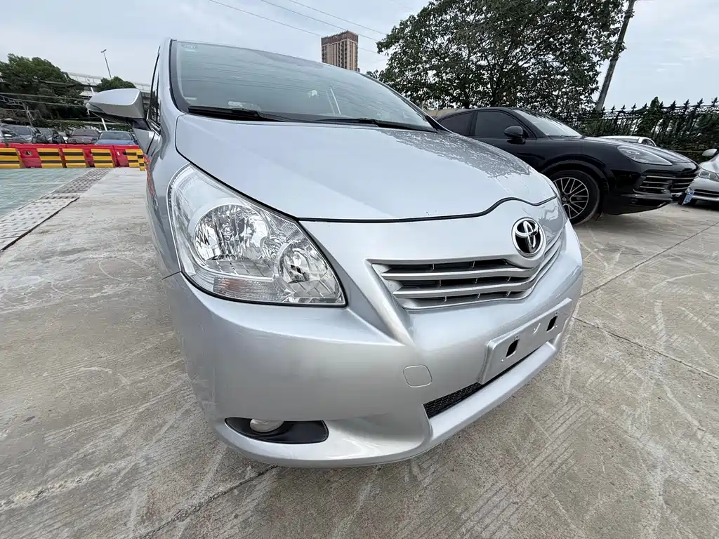 Toyota Verso — миниатюра 12
