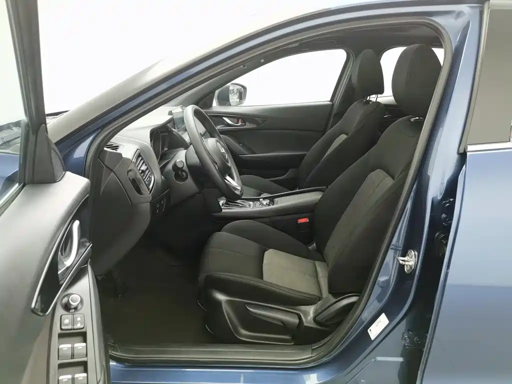 Mazda CX-4 — миниатюра 10