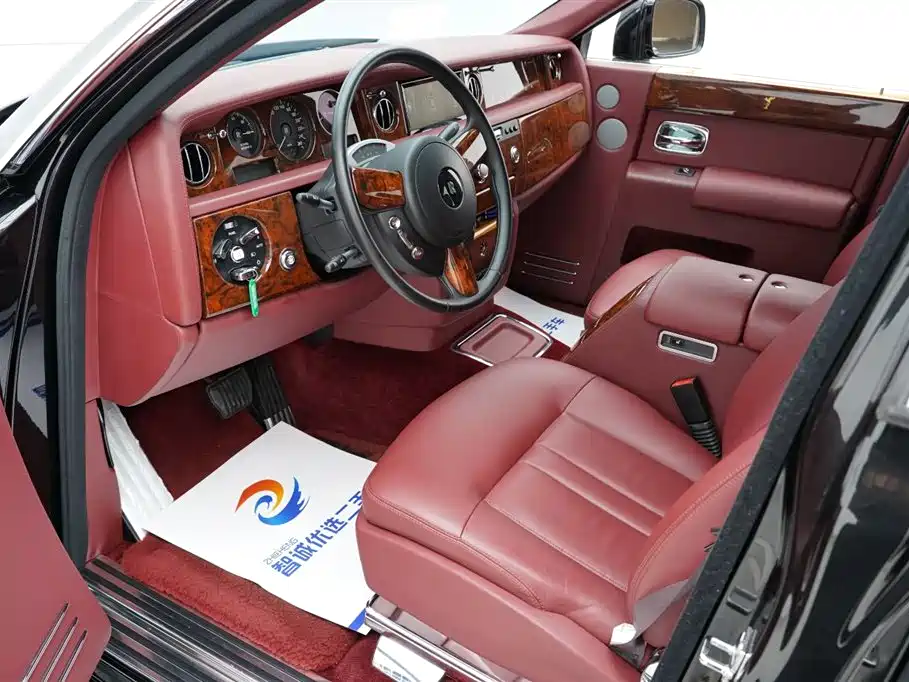 Rolls-Royce Phantom 6.7L Extended Edition EWB, фото 7