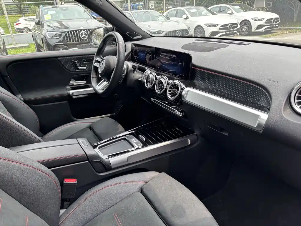 Mercedes-Benz GLB A MG 2024 AMG GLB 35 4MATIC