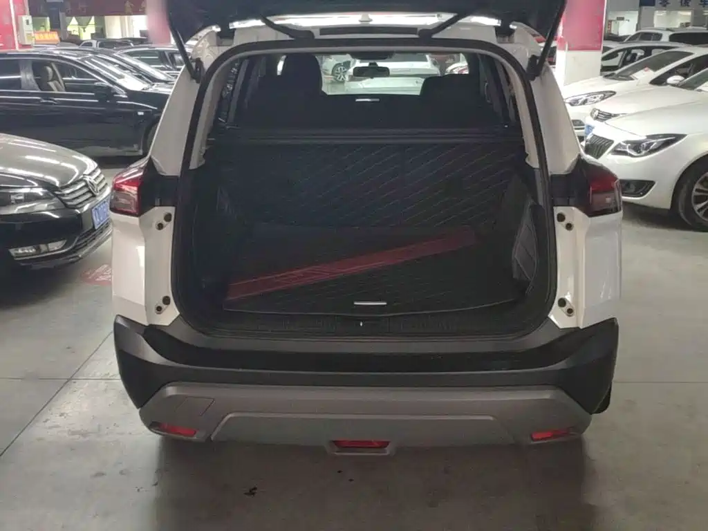Nissan X-Trail — миниатюра 19