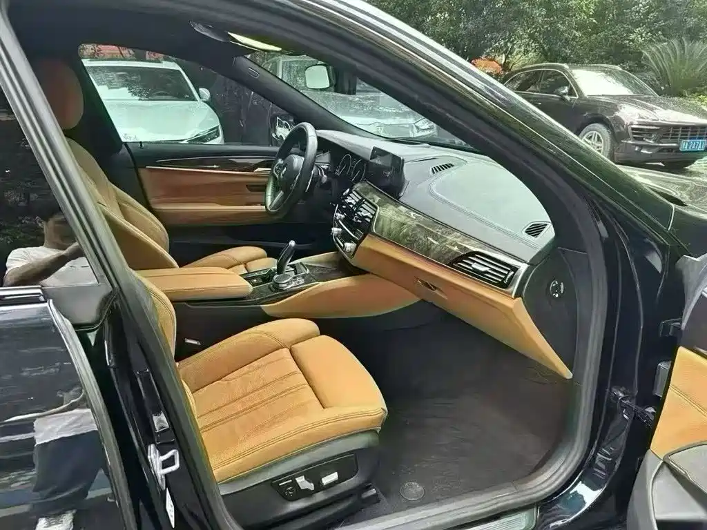 BMW 6 Series GT — миниатюра 7